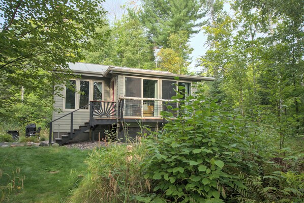 Welcome to Lupine Landing! Your tiny home on the South Shore