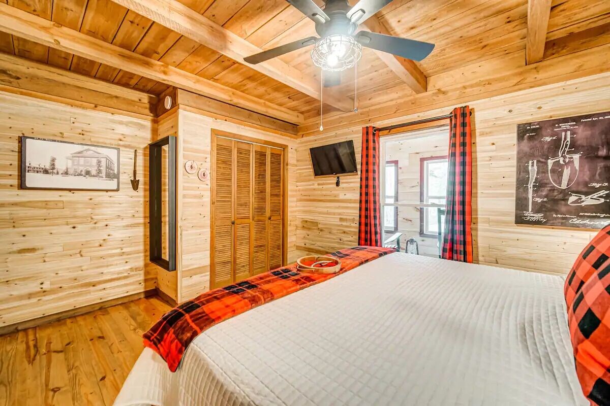 Gold Mine Cabin – 3mins to Wolf Mnt Winery