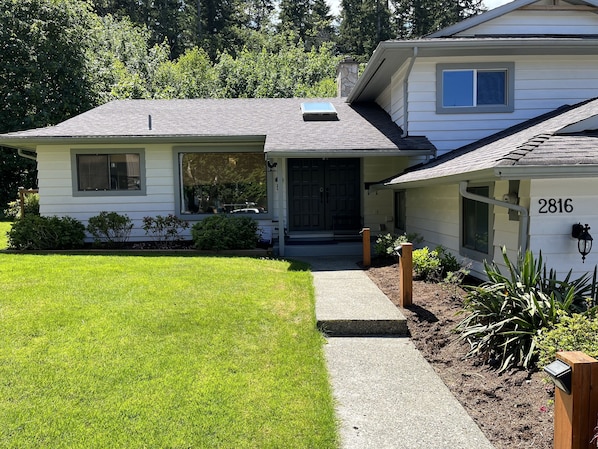 front yard & entrance