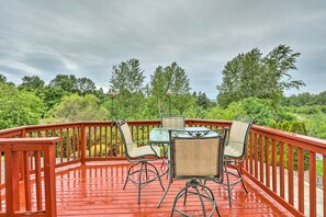 Private Deck | Dining Area