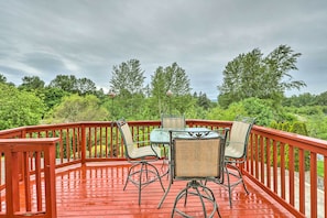 Private Deck | Dining Area