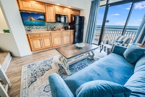 Large Living Area with Views of the Ocean, Beautifully Decorated