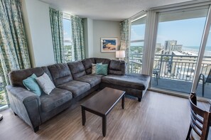 Large Living Room, Beautifully Decorated
