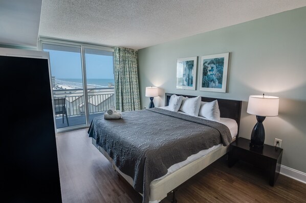 Amazing Bedroom, Beautifully Decorated