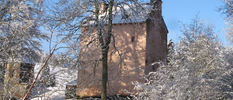 Barns Tower