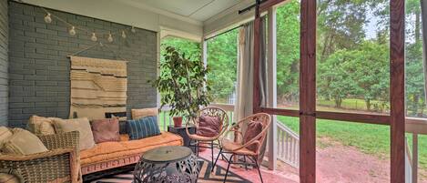 Charlotte Vacation Rental | 3BR | 2BA | Stairs Required | 1,810 Sq Ft