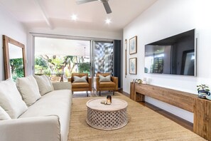 Sit back and enjoy all your favourite shows on the smart TV in the main lounge.