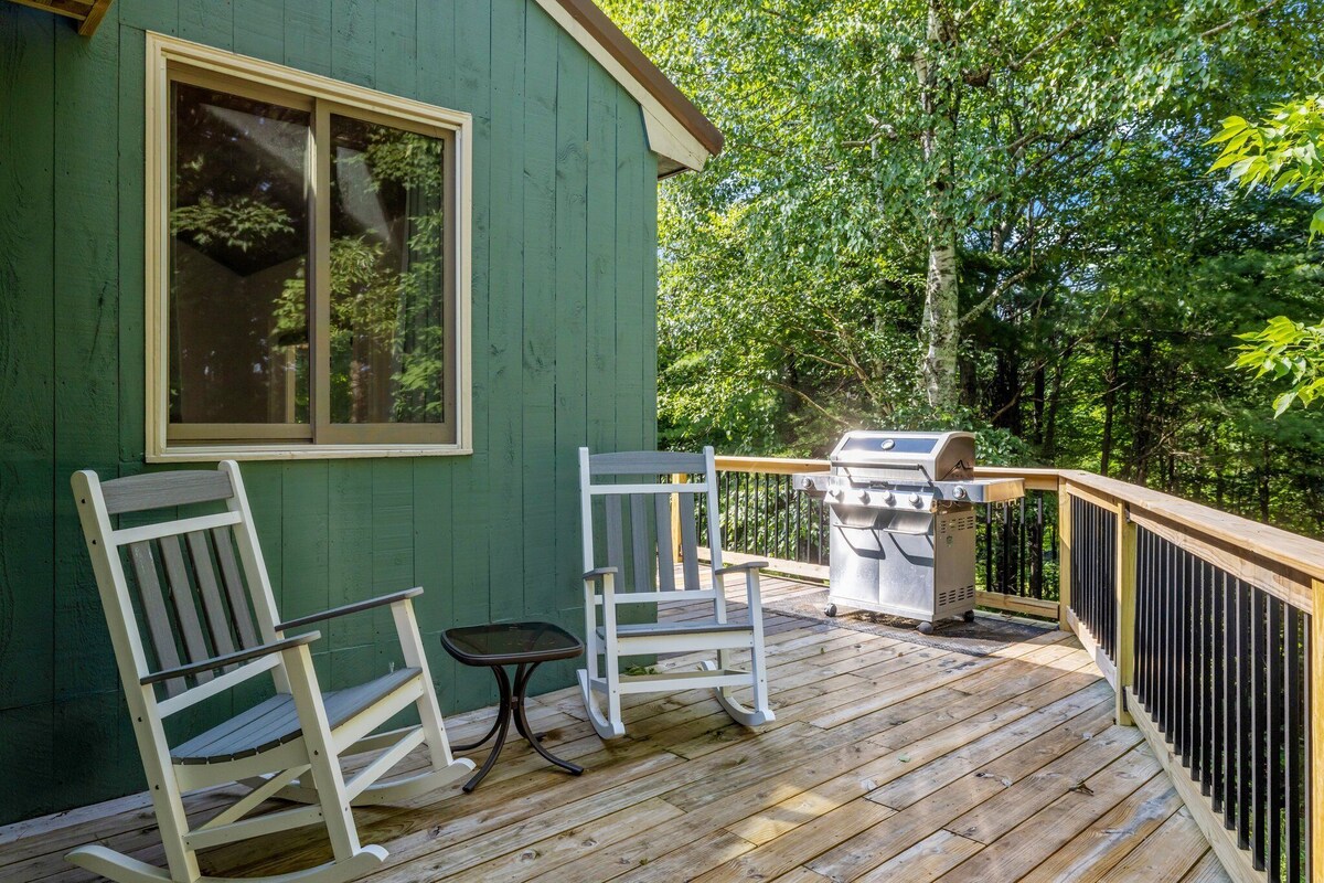 Spacious home minutes from Gunstock and Lake Winnipesaukee