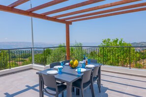 Enchanting views with for a super dining experience