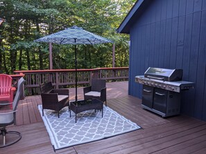 Outdoor space to chill with some drinks and barbecuing on the propane grill