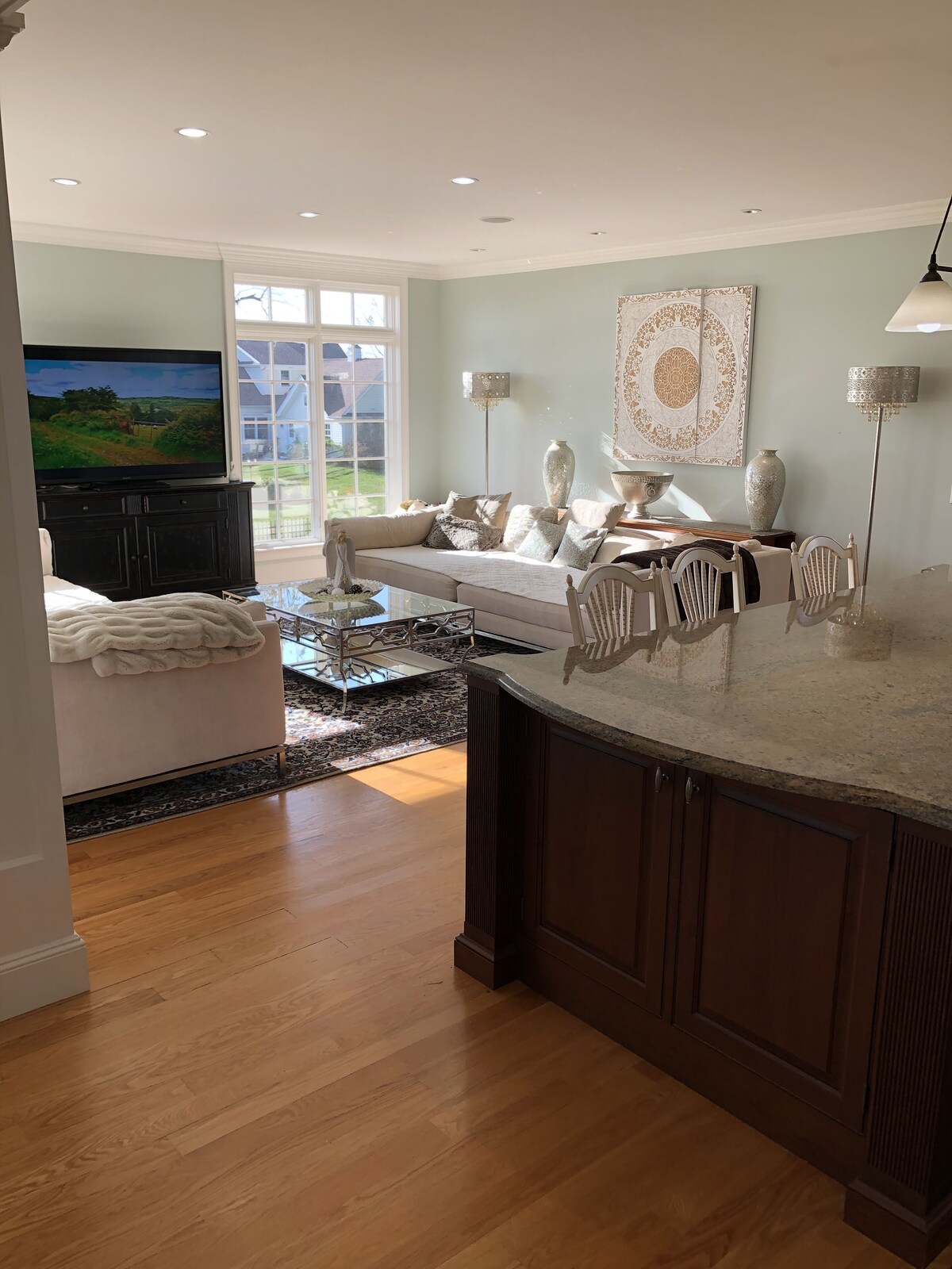 Luxury near Mystic with Beautiful views of Long Island sound.
