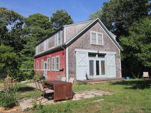 note dormer roof for upstairs bedrooms