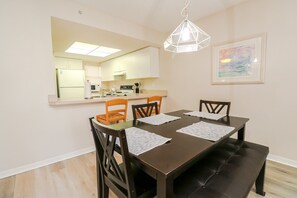 St. Augustine Beach Rentals Dining Room