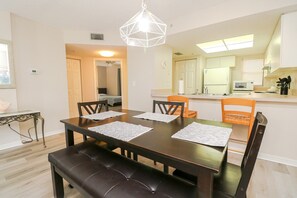 St. Augustine Beach Rentals Dining Room