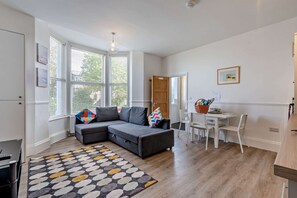 8520299 interior44 800