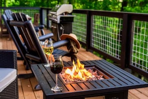This smokeless fire table means everyone will enjoy sitting around telling stories!