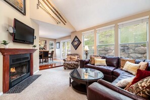Living room, Perfect for relaxation