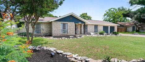 Located in a quiet neighborhood just minutes from the new downtown Round Rock