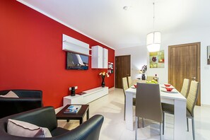 Entrance and Living Area (2)