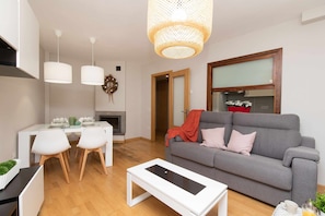 Living room,Dining area