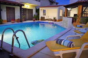 Heated pool