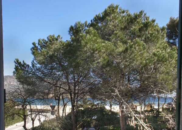 View from the bedroom seaside-Casa La Spiaggia 1-Elba Island