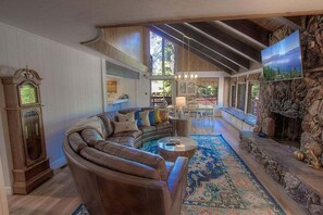Main Level- Living Room