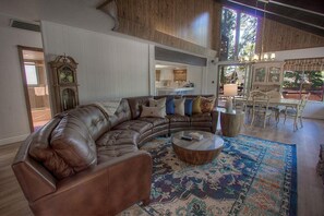 Main Level- Living Room