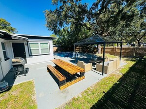 This spacious area is perfect for friends and family to create wonderful memories together.