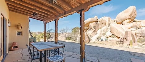 Dine Amongst The Boulder Views