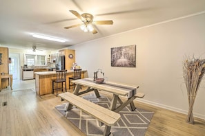 Kitchen | Towels & Linens | Single-Story Interior | Grab Rails in Shower