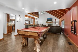 Spielezimmer
