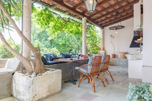 Outside dining area and built in BBQ