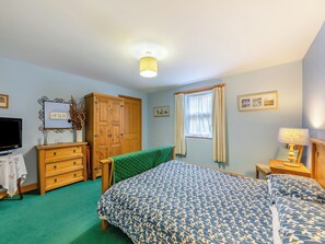 Double bedroom | Nelly&rsquo;s Cottage - Low Cornriggs Farm, Cowshill, near Alston