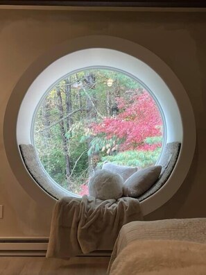 Amazing forest views from Maser bedroom 