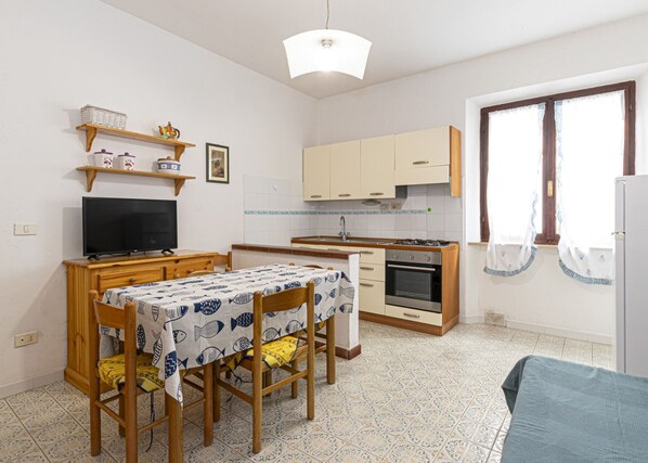Living room-Laura-Elba Island