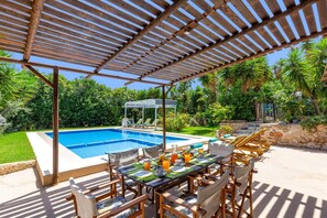Villa Liostasi image