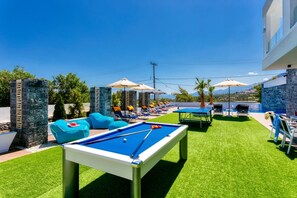 Villa Tropicana image