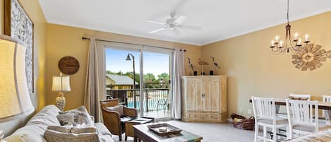 22-Beach-Resort-203-Living