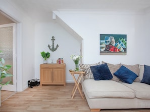 Living room | Jubilee Cottage, Dawlish