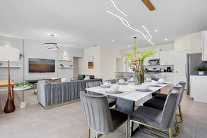 7869 Oak Reflection (4).jpg