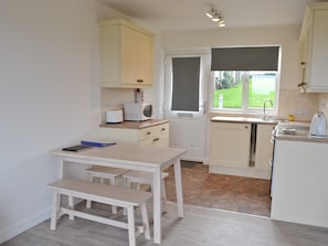 Open plan living/dining room/kitchen | Eider Cottage, Embleton