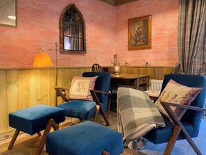 Open plan living space | The Potting Shed, Godmanchester