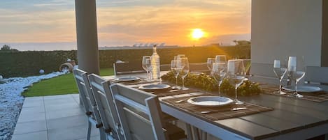 L'espace dinatoire de la terrasse