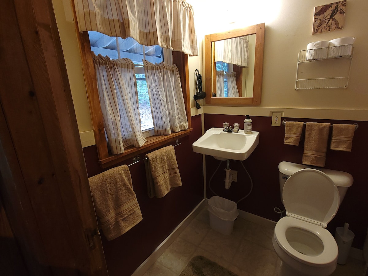 Hideaway Cottages, Cottage A