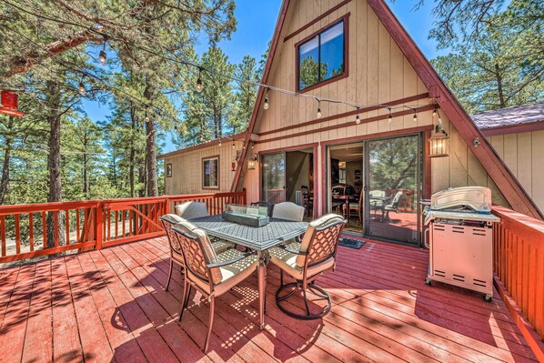 Ruidoso Vacation Rental | 3BR | 2BA | 1,770 Sq Ft | Stairs Required