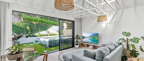 LivingRoom with View to Pool