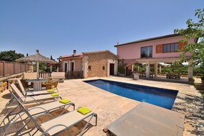 Finca, swimming pool, countryside, nature, sunshine