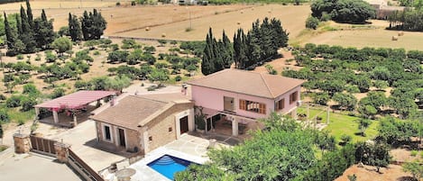 Holiday estate, nature, swimming pool, open air