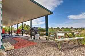 Patio | Telescope | Gas Grill